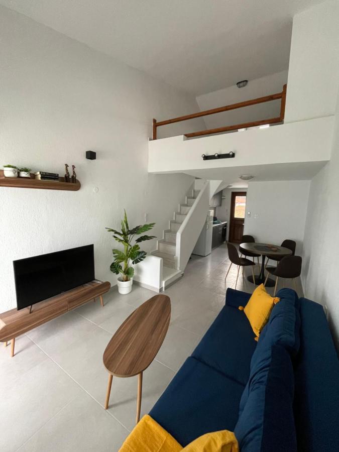 Appartement Sea View Loft à Nea Roda Extérieur photo